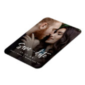 Moderne Chic Script Minimalistische Save The Date Magneet (Linkerzijde)
