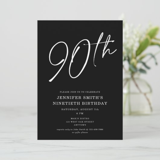 Moderne Chic Script Ninetieth 90th Birthday Party Kaart (Staand voorkant)