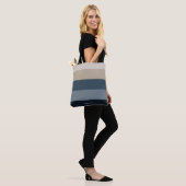 Moderne Chic Strepen met Monogram Tote Bag (Op model)