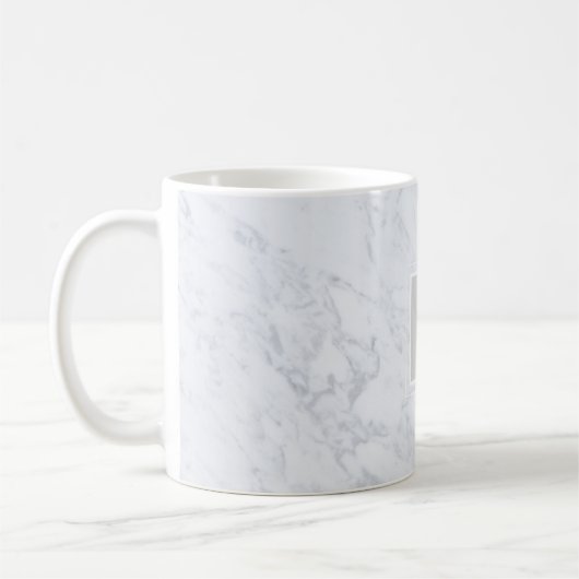 Moderne Chic White Marble Custom Monogram Koffiemok (Links)
