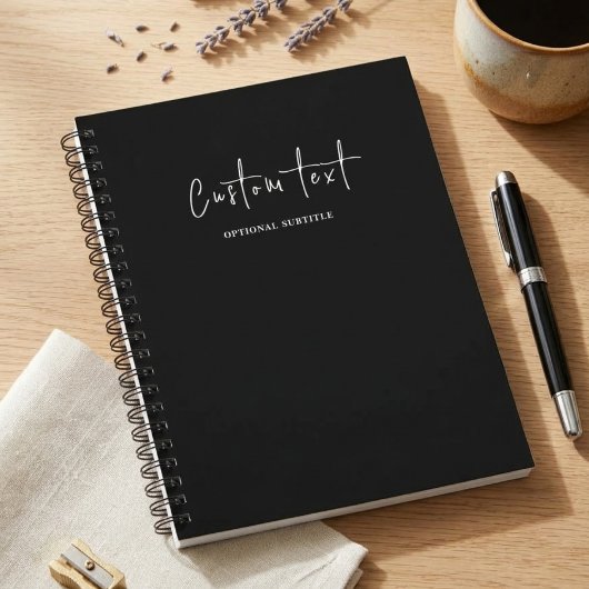 Moderne Chic Zwarte Aangepaste Naam Script Spiraal Notitieboek