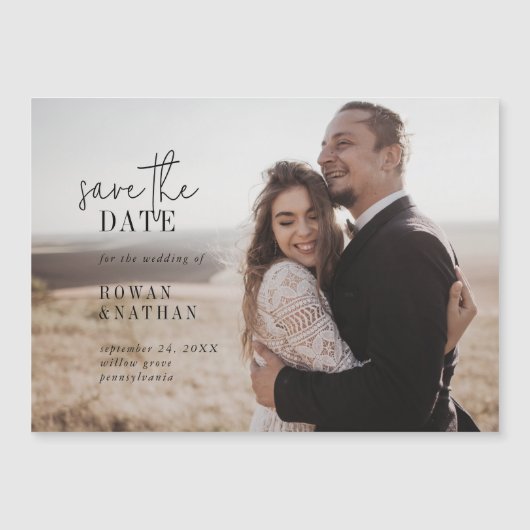 Moderne chique foto Bewaar de datum Magnetische Uitnodiging (Voorkant)
