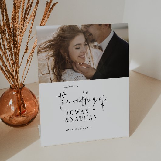 Moderne Chique Zwart-Wit Foto Bruiloft Welkom Reclamebord Met Voetstuk