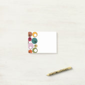 Moderne cirkels halverwege de eeuw post-it® notes (Op bureau)