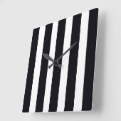 Moderne Classic Cool Black & White Striped Vierkante Klok (Hoek)