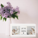 Moderne collage foto-liefde grootmoeder beste cade houten kist print<br><div class="desc">Een moderne collage foto van jou en je oma kan het perfecte geschenk zijn om haar te shows hoeveel je van haar houdt en waarderen. Dit unieke en doordachte geschenk is een geweldige manier om je speciale herinneringen samen te bewaren en een prachtig kunstwerk te creëer dat ze thuis kan...</div>