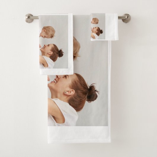 Moderne collage foto's en rode hartritme bad handdoek (Insitu)