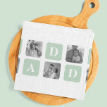 Moderne Collage Photo Mint & Happy FathersDay Gift Theedoek<br><div class="desc">Wat een cadeau voor blije Vaderdag betreft, kan een moderne collage fotograaf een geweldige optie zijn als je vader van fotografie geniet of een bijzondere interesse heeft in kunst. Je zou een selectie van foto's kunnen kiezen die voor hem betekenisvol zijn, zoals familieportretten of afbeeldingen van gedenkwaardige reizen, en ze...</div>
