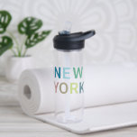 Moderne Colorful Text in New York Waterfles<br><div class="desc">Modern New York Colorful Text-ontwerp</div>