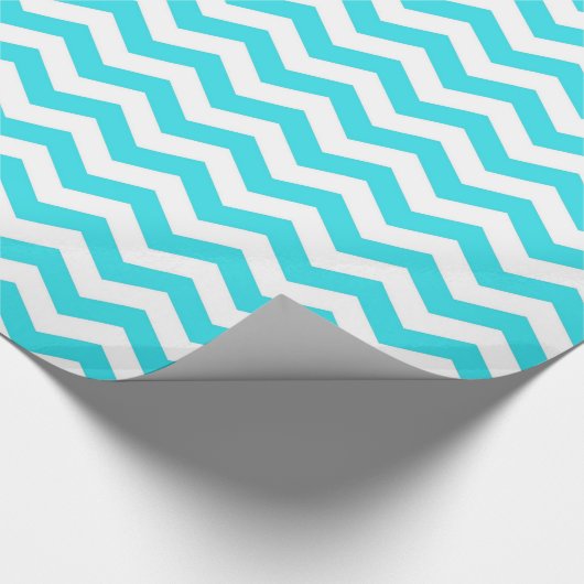 Moderne, coole, trendy aqua blauw chevron cadeaupapier (Hoek)