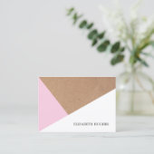 Moderne crèmepapier lichtroze witte meetkunde visitekaartje (Staand voorkant)