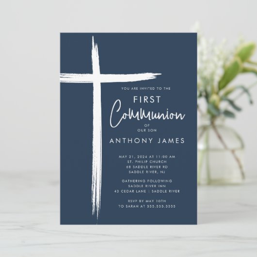 Moderne Cross Boys Eerste Communie Kaart (Staand voorkant)