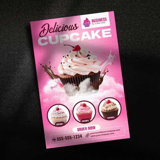 Moderne cupcake bakkerij winkel gebak dessert taar flyer