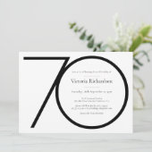 Moderne Custom Zwart Wit Minimalist 70e Verjaardag Kaart (Staand voorkant)