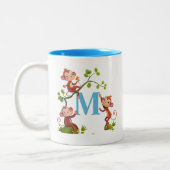 Moderne Cute Monkeys en Turquoise Initial Mok (Links)