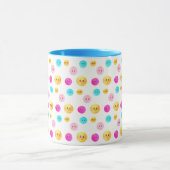 Moderne Cute Multicolored Happy Faces Mok (Midden)