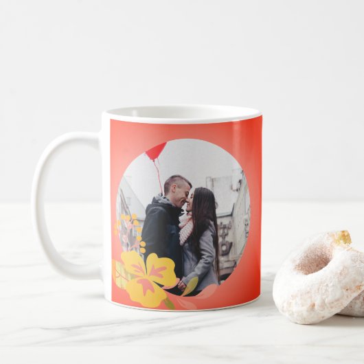 Moderne Cute Romance Red Heart Foto Valentijnsdag Koffiemok (Met donut)