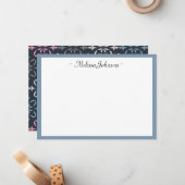 Moderne Damast Roze en Navy Gepersonaliseerd Notitiekaartje (Voorkant / Achterkant in situ)