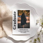 Moderne de uitnodiging van het afstuderen van de m