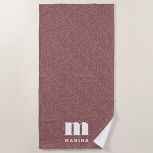 Moderne dierprint mauve gepersonaliseerd monogram strandlaken
