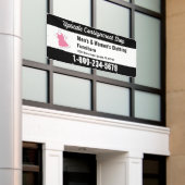 Moderne display voor herverkoopboetiek spandoek (Buitenkant Gebouw)