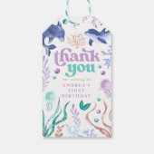 Moderne Dolfijn onder het Zee Dank u Verjaardag Cadeaulabel (Achterkant)