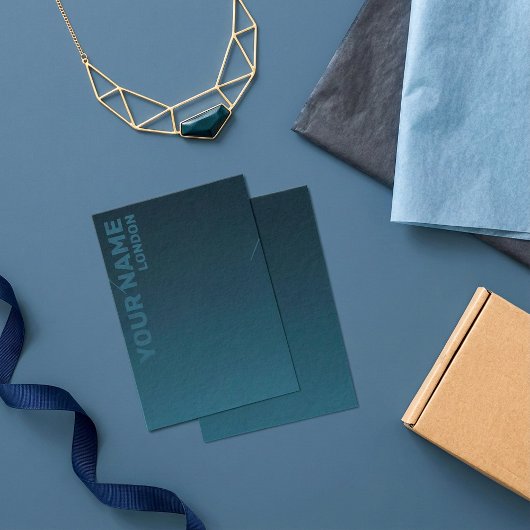 Moderne, donkerblauwe ketting-weergavekaart visitekaartje