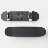 Moderne donkergrijze monogram naam (of andere teks persoonlijk skateboard (Horizontaal)