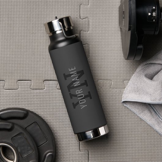 Moderne donkergrijze monogram naam (of andere teks waterfles (Gym)