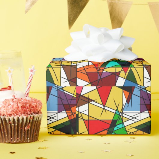 Moderne Driehoek Kleurrijke Geometrisch Cadeaupapier (Verjaardagsfeest)