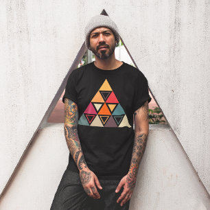 Moderne driehoekskantelen t-shirt