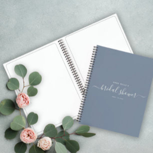Moderne Dusty Blue Chic Script Vrijgezellenfeest G Notitieboek