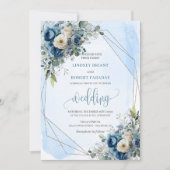 Moderne Dusty Blue Silver Floral bruiloft uitnodig Kaart (Voorkant)