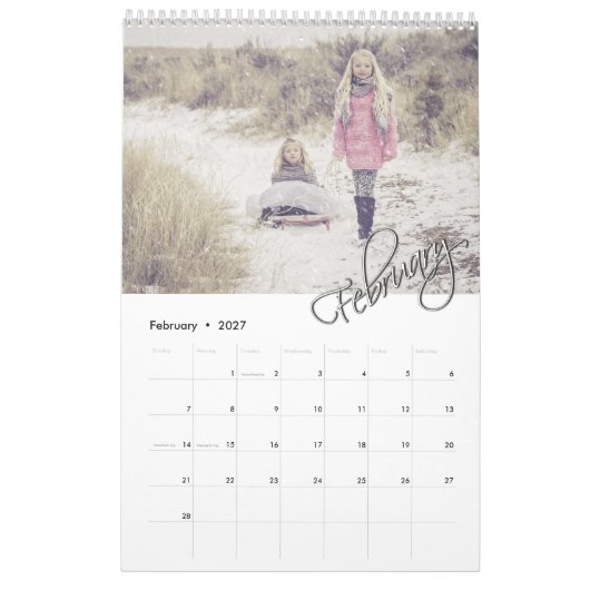 Moderne Eenvoudige 12 Maanden Familiefoto Kalender (Feb 2027)