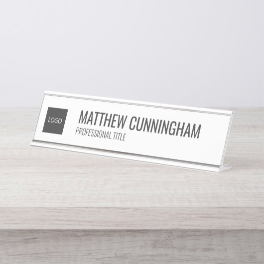Moderne Eenvoudige aangepaste Logo-medewerker-naam Bureau Naambordje (Voorkant)