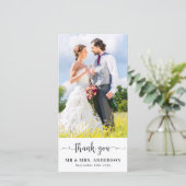 Moderne Eenvoudige Aangepaste Pas getrouwd Fotobru Bedankkaart (Staand voorkant)