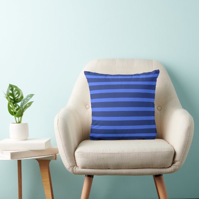 Moderne Eenvoudige blauwe Marine Twee Tone Stripe  Kussen (Stoel)