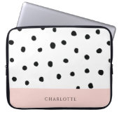 Moderne Eenvoudige Blush en Polka Dot Monogram Naa Laptop Sleeve (Voorkant)