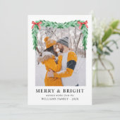 Moderne Eenvoudige Boog Vrolijk & Heldere Kerstfot Feestdagenkaart (Staand voorkant)