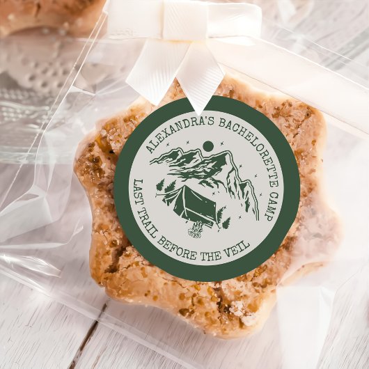 Moderne Eenvoudige Camping Weekend Bachelorette Pa Ronde Sticker