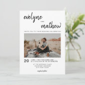 Moderne eenvoudige casual zwart wit foto bruiloft kaart (Staand voorkant)