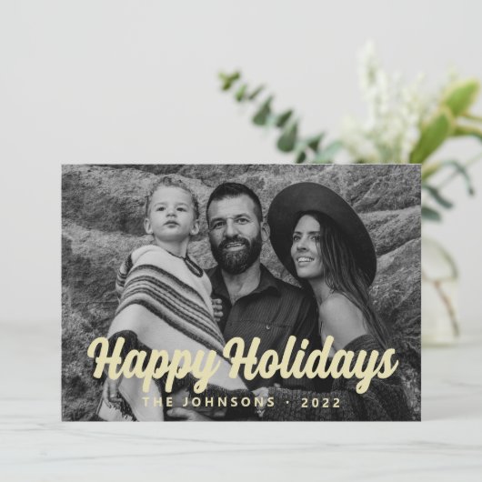 Moderne Eenvoudige Cursieve Script Groet Familie F Feestdagenkaart (Staand voorkant)