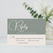 Moderne Eenvoudige Diep Sage Green Wedding RSVP (Staand voorkant)