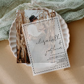 Moderne eenvoudige elegante zwarte script bruiloft vellum uitnodigingen