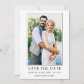 Moderne, eenvoudige enkelvoudige foto met een mini save the date (Voorkant)
