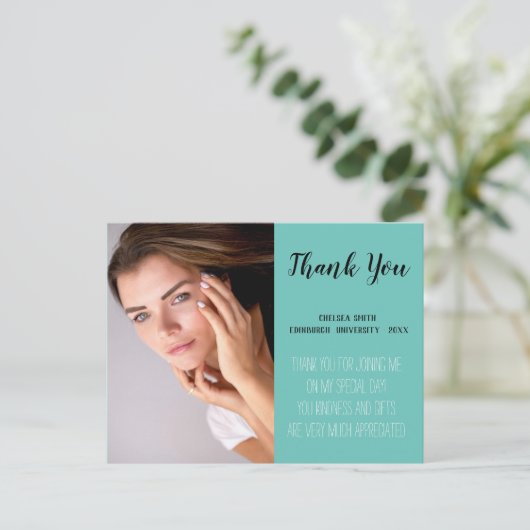 Moderne Eenvoudige Foto Afstudeer Dank Je Kaart (Staand voorkant)