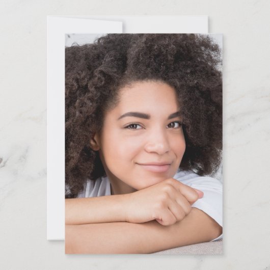 Moderne Eenvoudige Foto Afstudeer Uitnodiging (Achterkant)