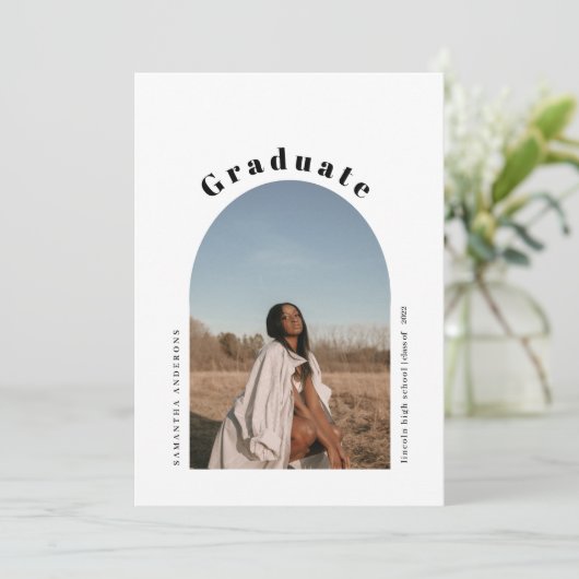 Moderne eenvoudige foto-inkeping Afstuderen uitnod Kaart (Staand voorkant)