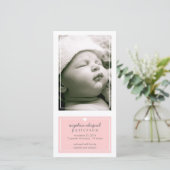 Moderne Eenvoudige Geboorteaankondiging Roze Baby  Aankondiging (Staand voorkant)