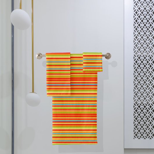 Moderne, eenvoudige grafische strips bad handdoek